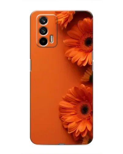 Чехол для Realme 7 с картинкой «Оранжевые герберы»