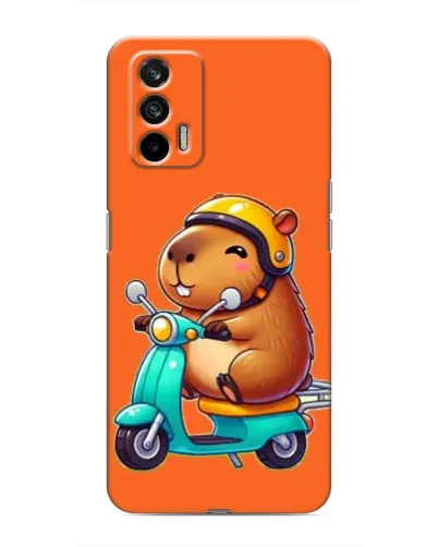 Чехол для Realme 7 с картинкой «Капибара на скутере»