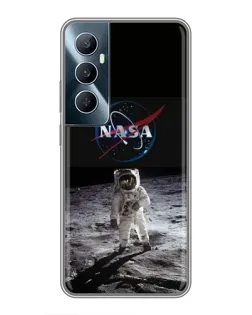 Чехол для Realme C65 с картинкой «Астронавт на Луне»