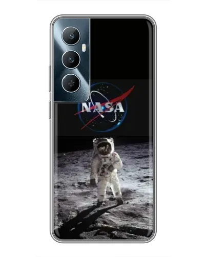 Чехол для Realme C65 с картинкой «Астронавт на Луне»