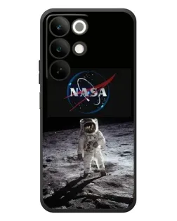 Чехол для Realme C85 с картинкой «Астронавт на Луне»
