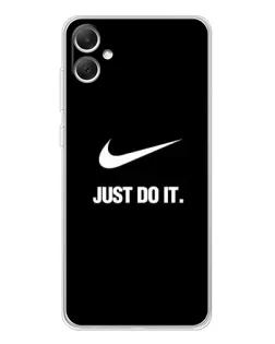 Чехол для Samsung Galaxy A06 с картинкой «Классический принт Nike»