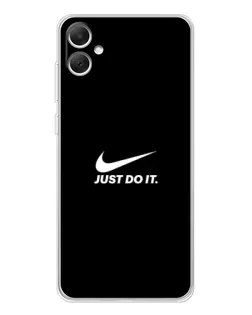 Чехол для Samsung Galaxy A06 с картинкой «Минимализм от Nike»