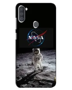 Чехол для Samsung Galaxy A11 (A115) с картинкой «Астронавт на Луне»