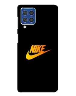 Чохол для Samsung Galaxy F62 з картинкою «Золотий логотип Nike»