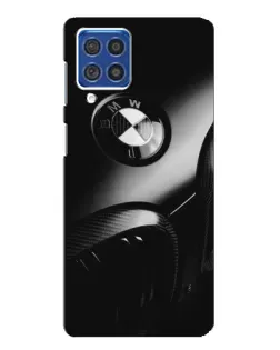 Чехол для Samsung Galaxy F62 с картинкой «Эмблема BMW — макро»