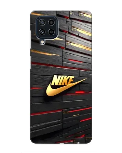 Чехол для Samsung Galaxy M32 с картинкой «Золотой Nike на металле»