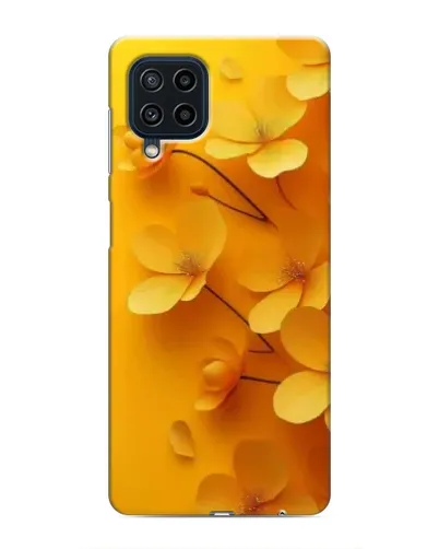 Чехол для Samsung Galaxy M32 с картинкой «Золотые лепестки»