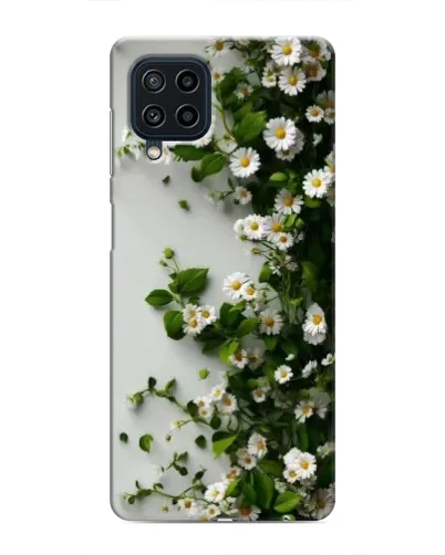 Чехол для Samsung Galaxy M32 с картинкой «Ветка мелких белых цветов»