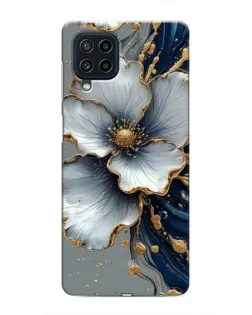 Чехол для Samsung Galaxy M32 с картинкой «Белый цветок и золотой флюид»