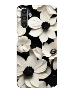 Чехол для Samsung Galaxy M34 (5G) с картинкой «Объемные белые цветы»