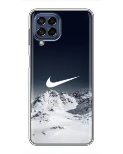 Чехол для Samsung Galaxy M53 (5G) (M536B) с картинкой «Nike — зимние горы»