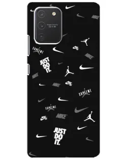 Чехол для Samsung Galaxy S10 Lite с картинкой «Nike Black Pattern» Чехол для Samsung Galaxy S10 Lite с картинкой «Nike Black Pattern»