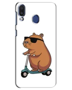 Чехол для Samsung Galaxy M20 (M205) с картинкой «Капибара на самокате» Чехол для Samsung Galaxy M20 (M205) с картинкой «Капибара на самокате»
