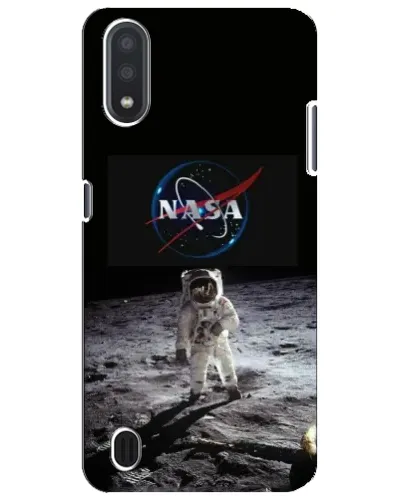Чехол для Samsung Galaxy M01 Core (A013F) с картинкой «Астронавт на Луне» Чехол для Samsung Galaxy M01 Core (A013F) с картинкой «Астронавт на Луне»