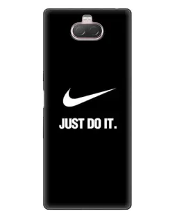 Чехол для Sony Xperia 10 с картинкой «Классический принт Nike»
