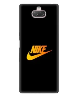 Чехол для Sony Xperia 10 с картинкой «Золотой логотип Nike»