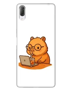 Чехол для Sony Xperia L3 с картинкой «Капибара с ноутбуком»