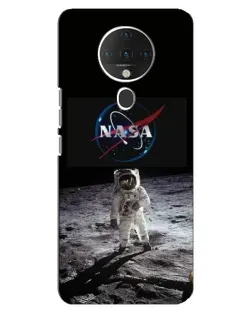 Чехол для TECNO Spark 6 с картинкой «Астронавт на Луне»
