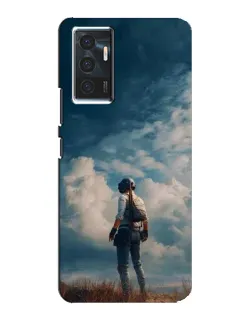 Чехол для Vivo V23e с картинкой «Герой PUBG на скале»