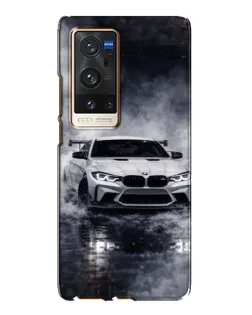 Чехол для Vivo X60 Pro Plus с картинкой «BMW сквозь туман»