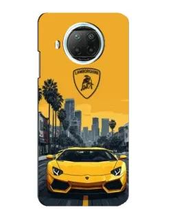 Чехол для Xiaomi Mi 10i с картинкой «Желтый Lamborghini город»