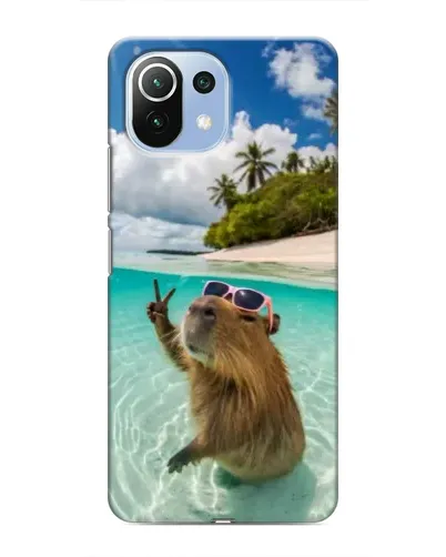 Чехол для Xiaomi Mi 11 Lite с картинкой «Капибара на море»