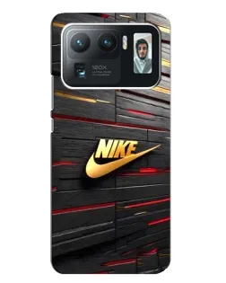 Чехол для Xiaomi Mi 11 Ultra с картинкой «Золотой Nike на металле»