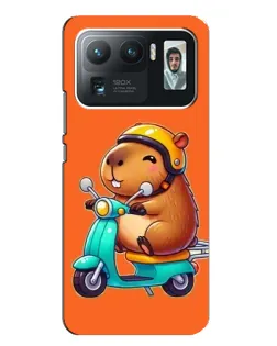 Чехол для Xiaomi Mi 11 Ultra с картинкой «Капибара на скутере»