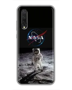 Чехол для Xiaomi Mi A3 с картинкой «Астронавт на Луне»