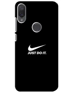 Чехол для Xiaomi Mi Play с картинкой «Минимализм от Nike»