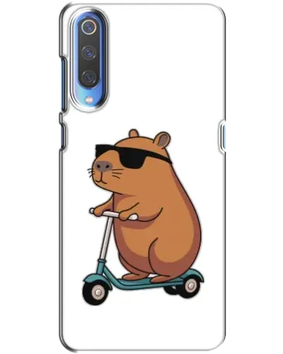 Чехол для Xiaomi Mi 9 с картинкой «Капибара на самокате»