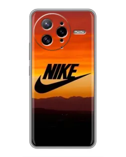 Чехол для Xiaomi POCO F7 Ultra с картинкой «Nike — вечерний горизонт»