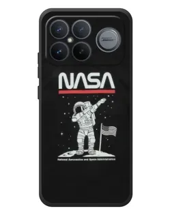 Чехол для Xiaomi Poco F8 Ultra с картинкой «NASA — шагаем по Луне»