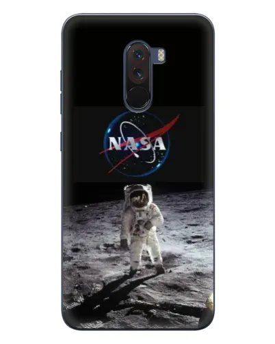 Чехол для Xiaomi POCO F1 с картинкой «Астронавт на Луне»