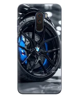 Чехол для Xiaomi POCO F1 с картинкой «Колесо BMW вблизи»