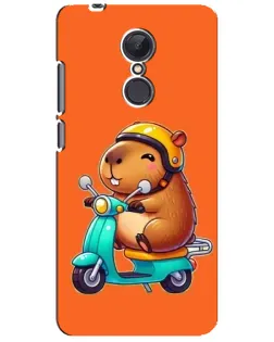 Чехол для Xiaomi Redmi 5 Plus с картинкой «Капибара на скутере»