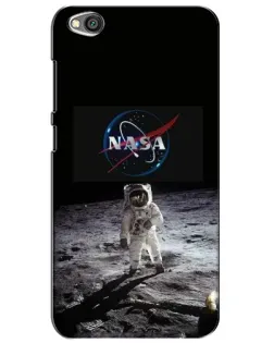 Чехол для Xiaomi Redmi Go с картинкой «Астронавт на Луне»