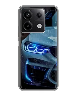 Чехол для Xiaomi Redmi Note 13 (5G) с картинкой «Взгляд BMW с синими фарами» Чехол для Xiaomi Redmi Note 13 (5G) с картинкой «Взгляд BMW с синими фарами»