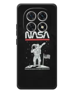 Чехол для Xiaomi Redmi Note 15 с картинкой «NASA — шагаем по Луне»