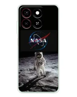 Чехол для ZTE Blade A35 с картинкой «Астронавт на Луне»