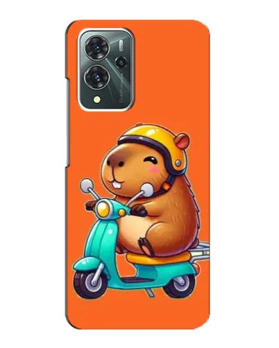 Чехол для ZTE Blade V40 Pro с картинкой «Капибара на скутере»
