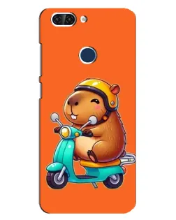 Чехол для ZTE Blade V9 с картинкой «Капибара на скутере»