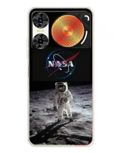 Чехол для ZTE Nubia Music 2 с картинкой «Астронавт на Луне»