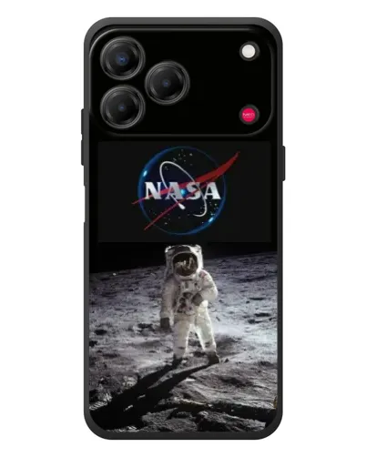 Чехол для ZTE Nubia V80 Design с картинкой «Астронавт на Луне»