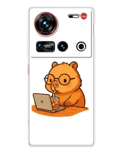 Чехол для ZTE Nubia Z70 Ultra с картинкой «Капибара с ноутбуком»