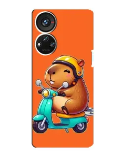 Чехол для ZTE Blade V40s с картинкой «Капибара на скутере»
