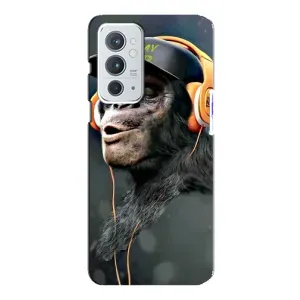 Чехол с Обезьянами OnePlus 9RT - (AlphaPrint) (В наушниках)