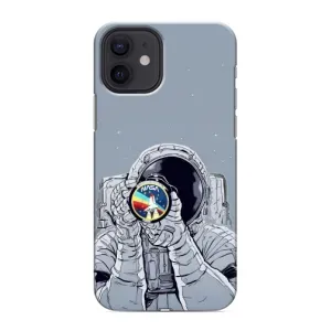Чехол NASA для iPhone 12 mini (AlphaPrint) (Космонавт фото)
