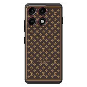 Чехлы Луи Витон для Motorola Edge 70 Pro (AlphaPrint - LOUIS VUITTON) (обои LV)